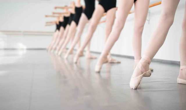 https://www.jollyphonics.sk/wp-content/uploads/2019/05/inner_event_dance_01-640x379.jpg
