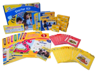 https://www.jollyphonics.sk/wp-content/uploads/2020/06/started_kit_print_1_c3c90618-f857-4265-aa6e-71a1f242d86c_1080x.png-320x238.webp